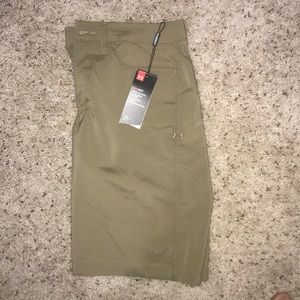 brand new underarmour golf shorts